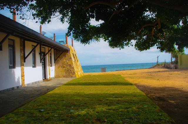 Thaulle Ayurveda Resort - Yala Tissamaharama Exterior foto